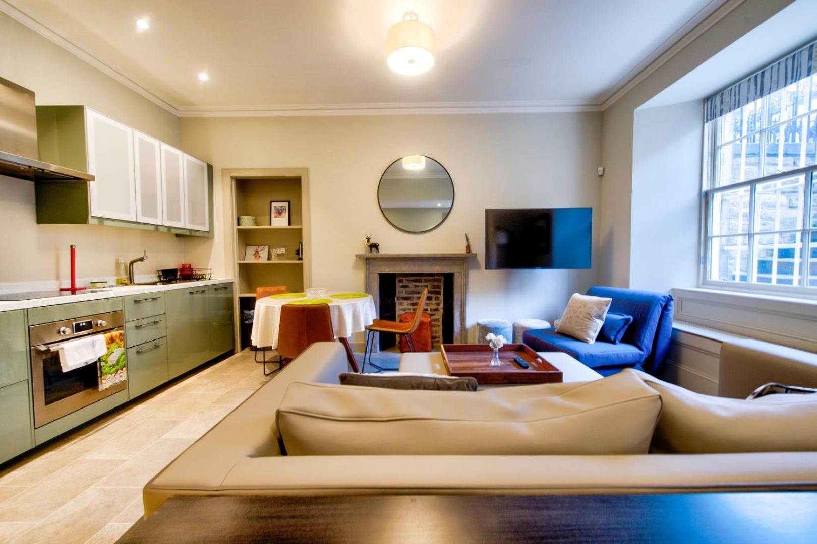Guestready - Manor Place Basement Apartment Единбург Екстериор снимка