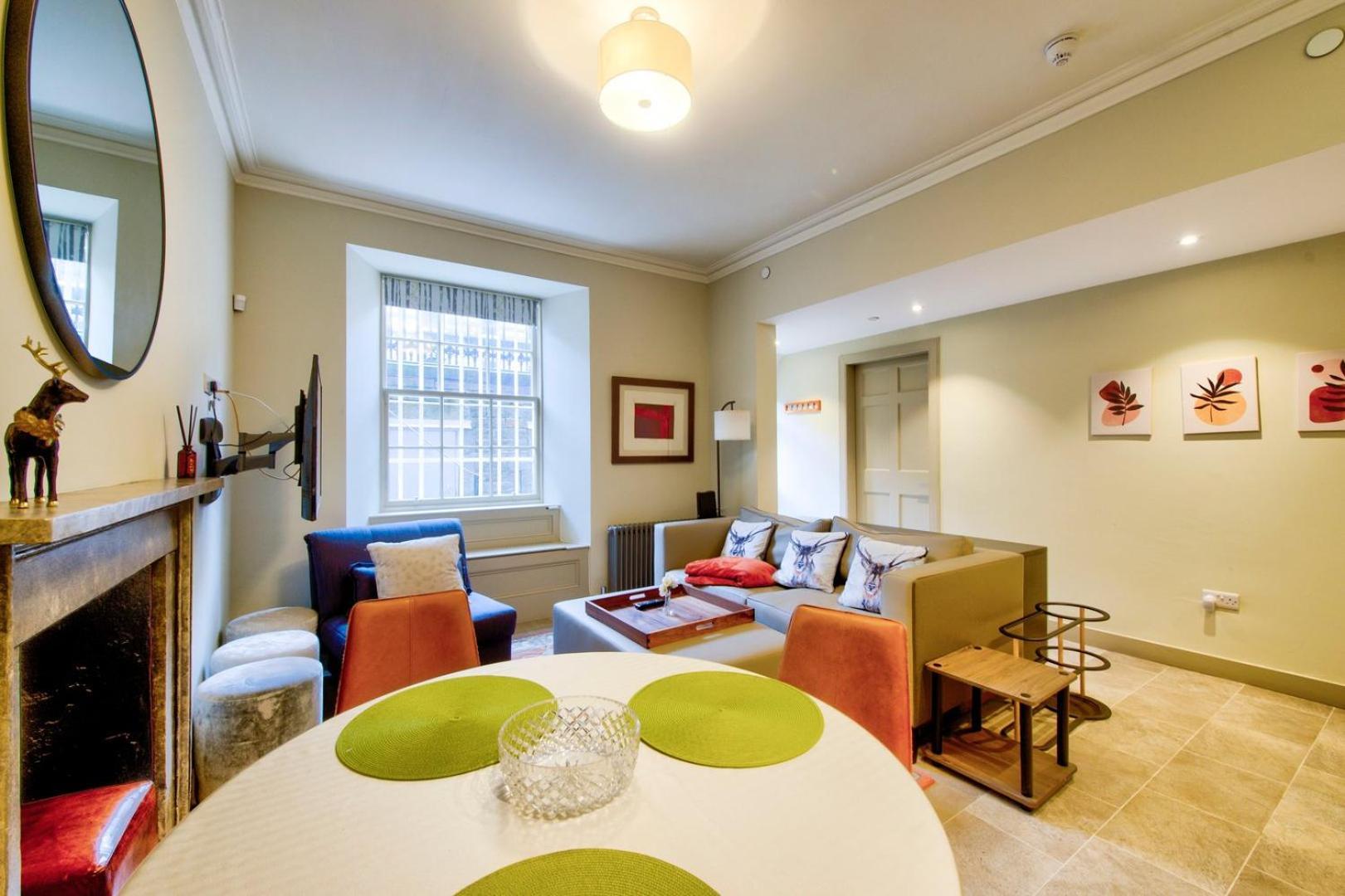 Guestready - Manor Place Basement Apartment Единбург Екстериор снимка